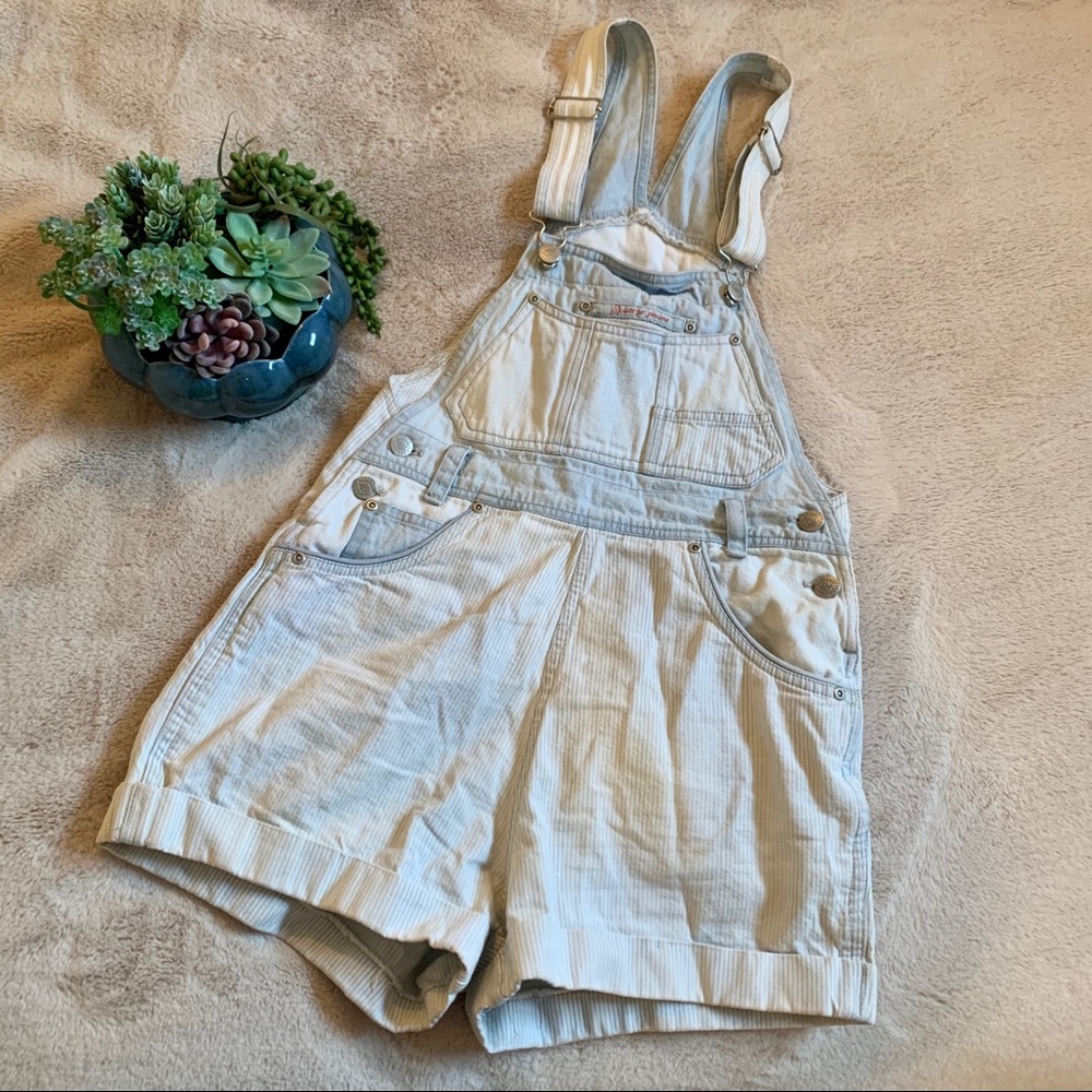 EUC Squeeze Jeans Denim Overall Shorts, size S